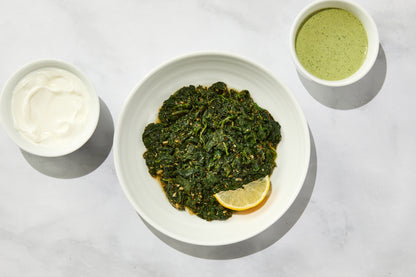 Palak spinach curry served with rice — moji masala® Vegan Indian Spice Gift Set